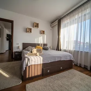 apartament-tatu-bargrill.bucharesthotelsnow.com/