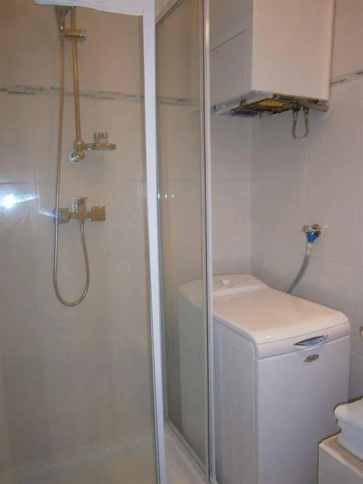 Apartment Troststrasse Вена 0*,  Австрия
